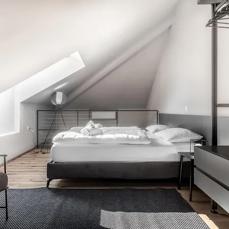 Cooper L Loft Bozen