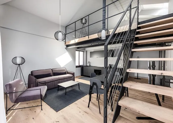 Cooper L Loft Apartment *